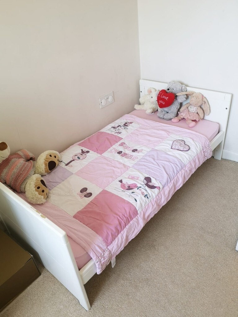 mamas and papas yale cot bed